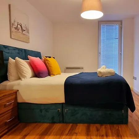 Staybrum Acadian Centre Chinatown Apartment